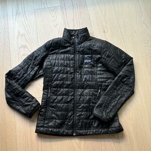 Patagonia women’s nano puff